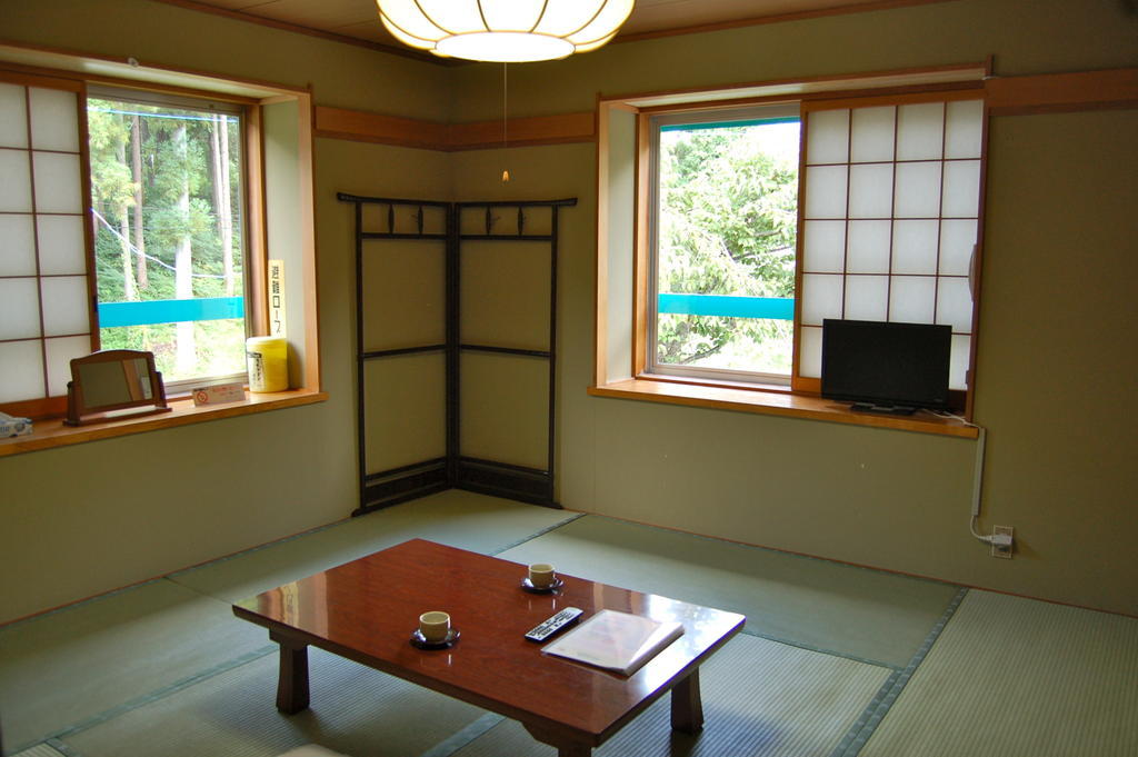 Onsen Pension Hanasakiyama Minakami Zewnętrze zdjęcie